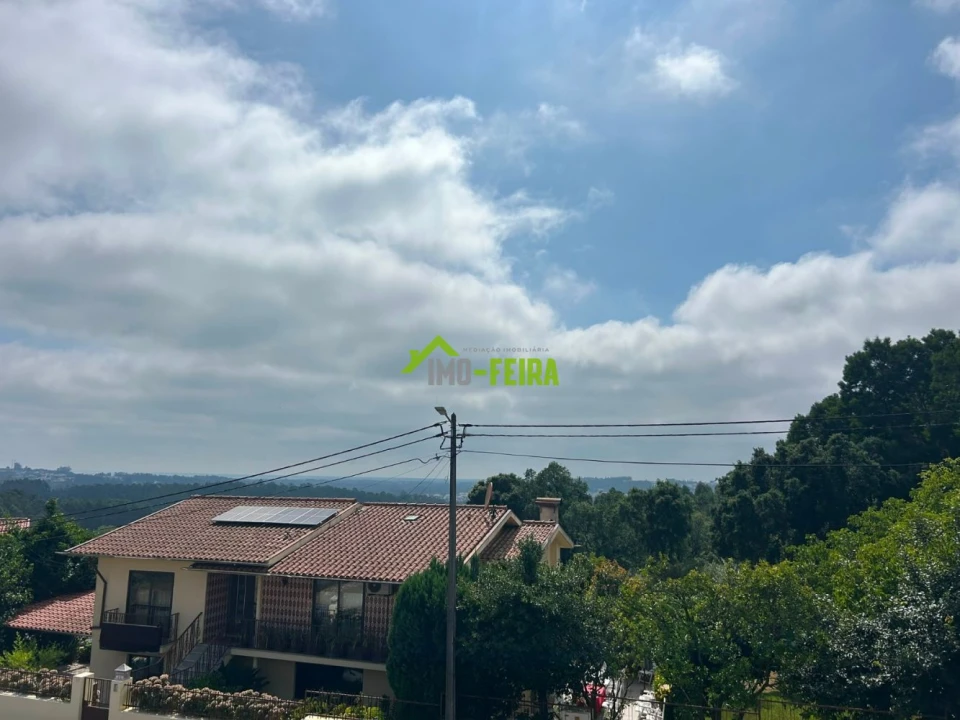 Apartamento T2 para Venda em Arrifana Foto 15