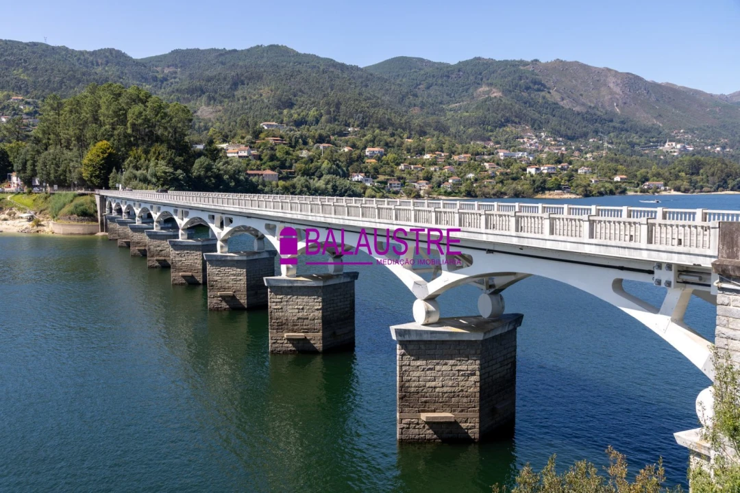 Moradia T5 para Venda em Vilar da Veiga Foto 13