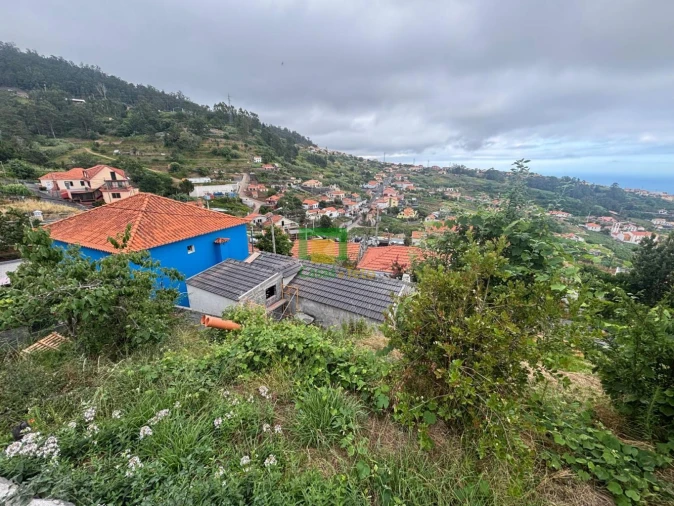 Moradia T2 para Venda em Canhas Foto 4