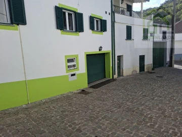 Moradia T2 para Venda em Côja e Barril de Alva