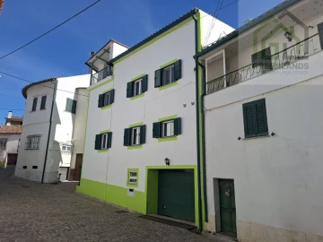Moradia T2 para Venda em Côja e Barril de Alva