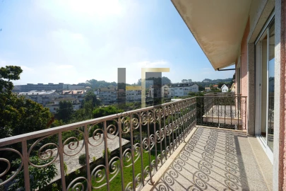 Moradia T3 para Venda em Ferreiros e Gondizalves