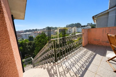 Moradia T3 para Venda em Ferreiros e Gondizalves