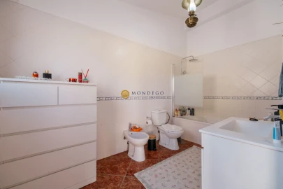 Moradia T4 para Venda em Antuzede e Vil de Matos
