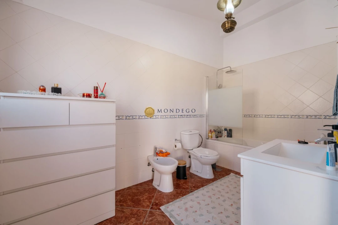 Moradia T4 para Venda em Antuzede e Vil de Matos Foto 50