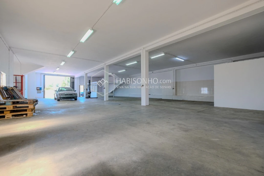 Armazém para Arrendamento em Campo e Sobrado Foto 7