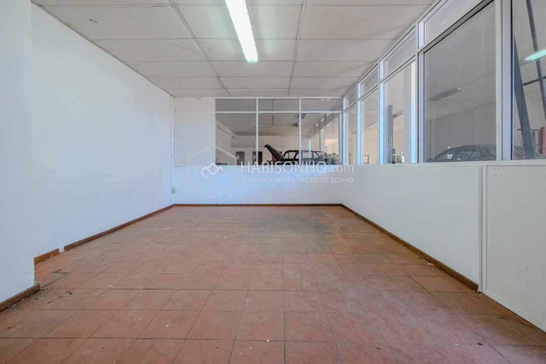 Armazém para Arrendamento em Campo e Sobrado Foto 10