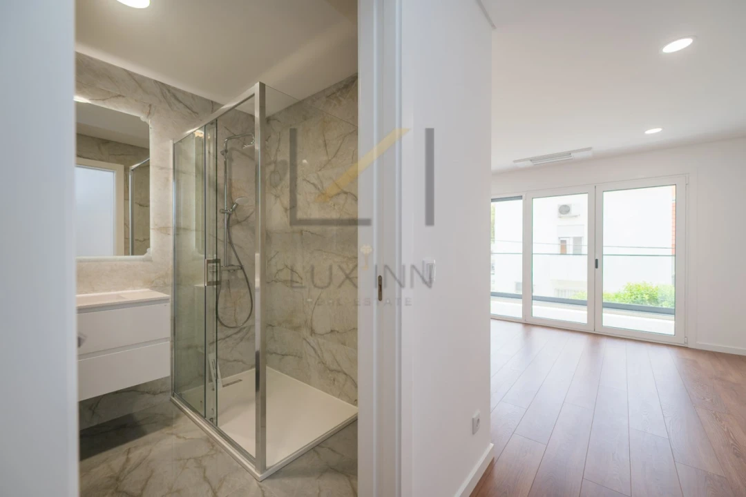 Apartamento T4 para Venda em Alcabideche Foto 8