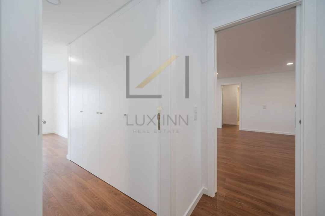 Apartamento T4 para Venda em Alcabideche Foto 10