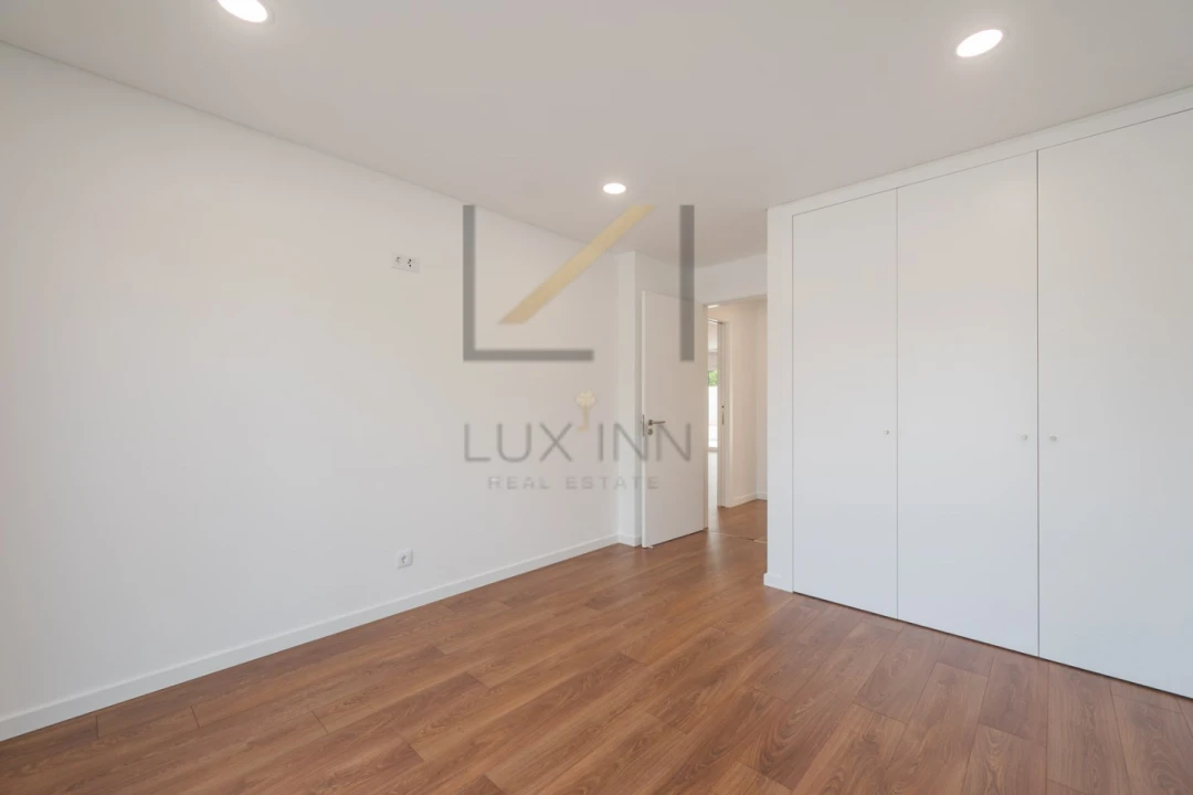 Apartamento T4 para Venda em Alcabideche Foto 25
