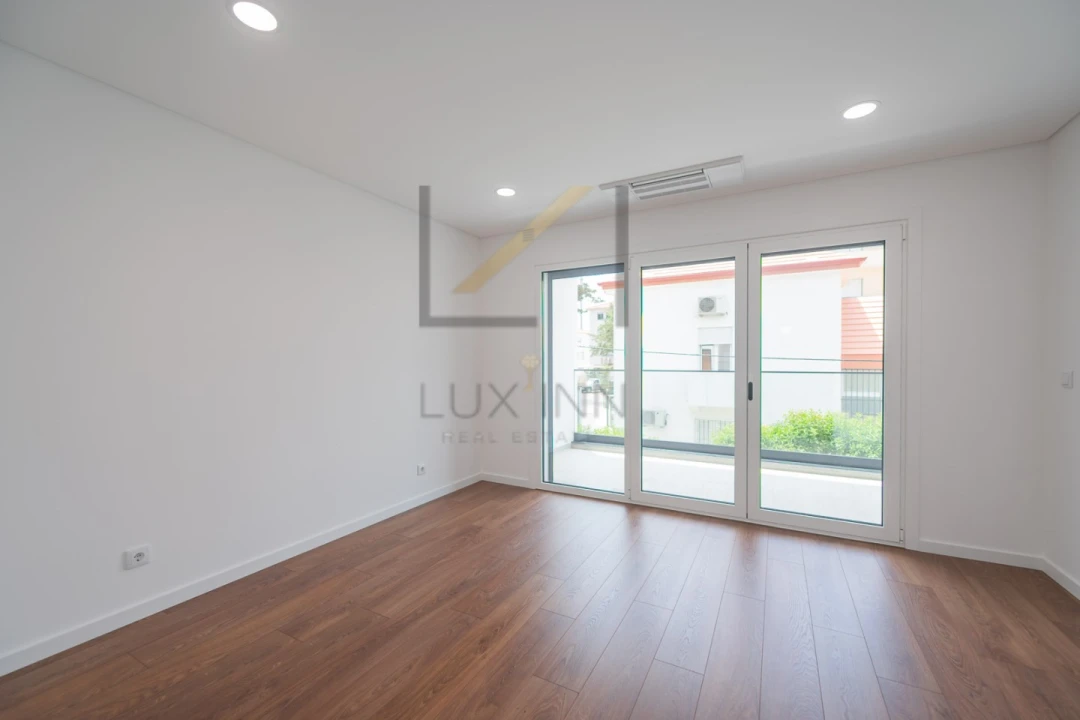 Apartamento T4 para Venda em Alcabideche Foto 28