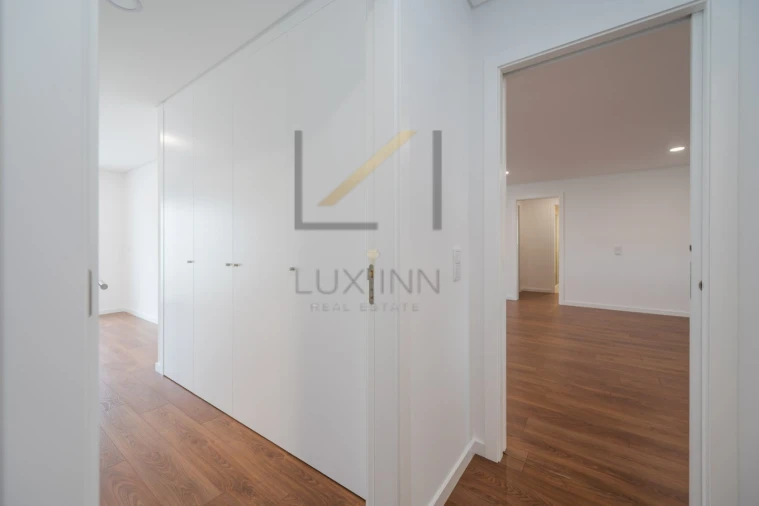 Apartamento T4 para Venda em Alcabideche Foto 10