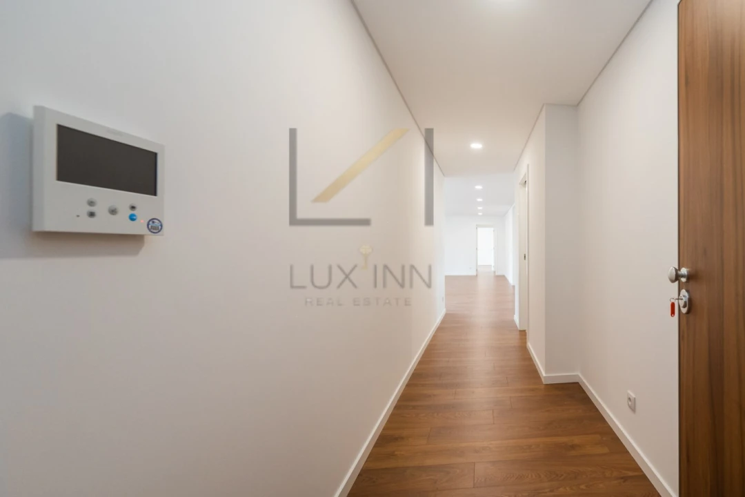 Apartamento T3 para Venda em Alcabideche Foto 3