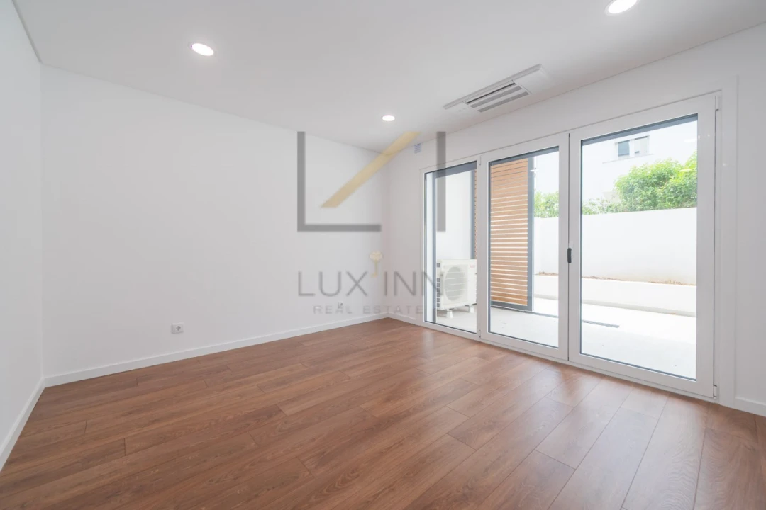 Apartamento T3 para Venda em Alcabideche Foto 8