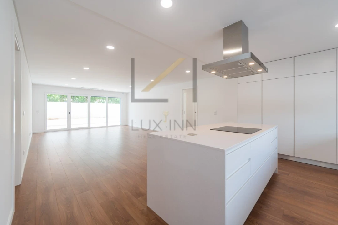 Apartamento T3 para Venda em Alcabideche Foto 9