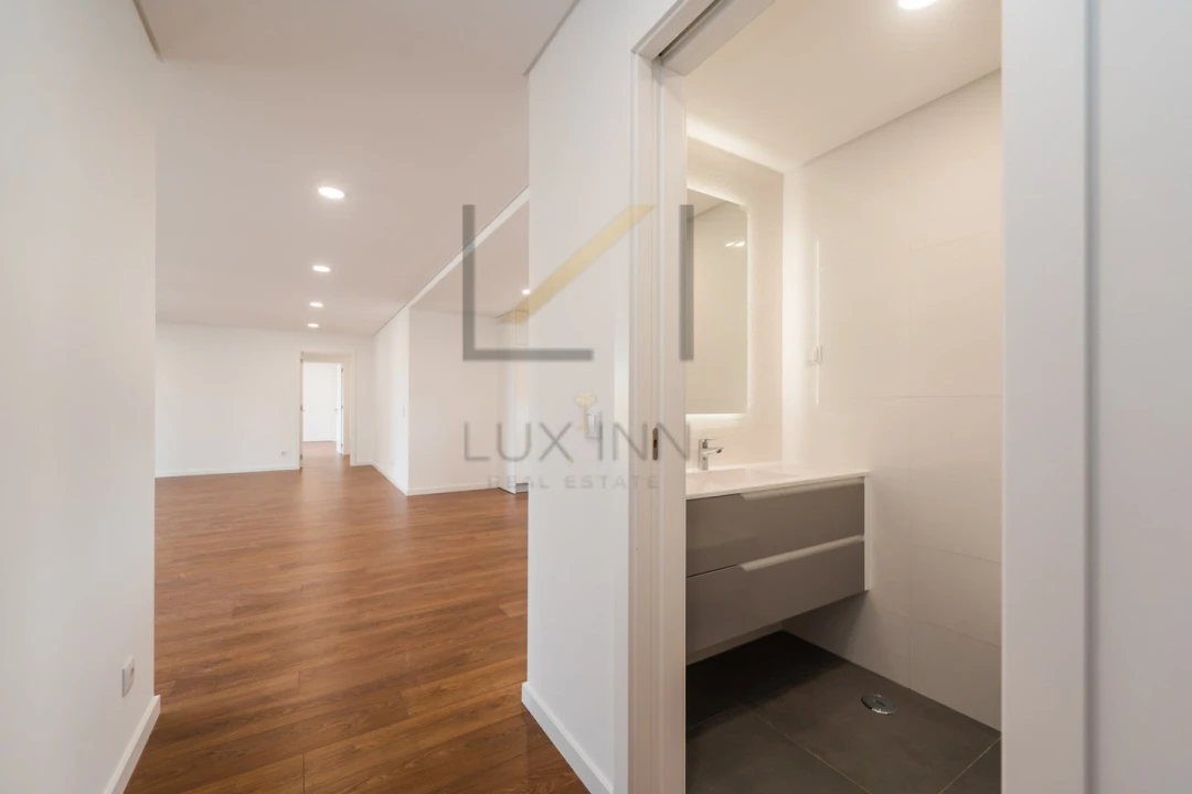Apartamento T3 para Venda em Alcabideche Foto 5