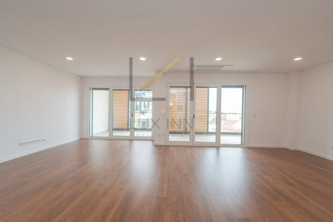 Apartamento T3 para Venda em Alcabideche Foto 6