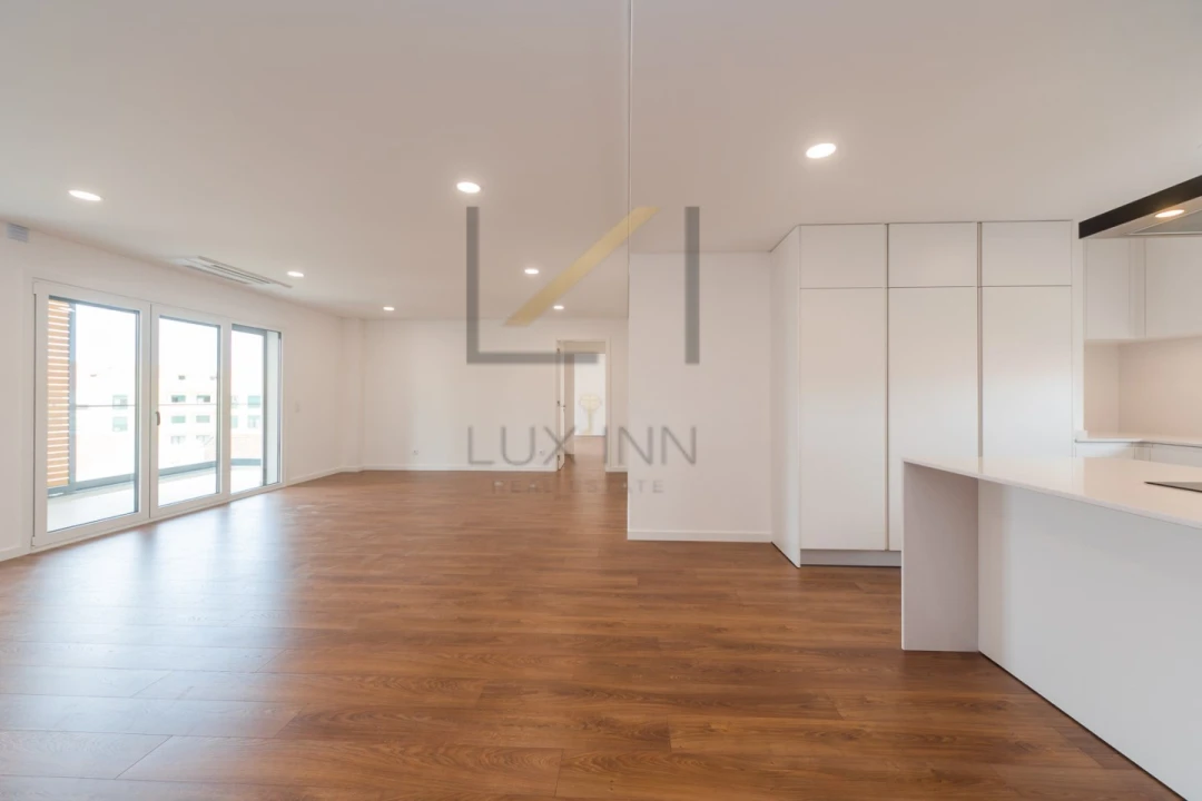Apartamento T3 para Venda em Alcabideche Foto 11