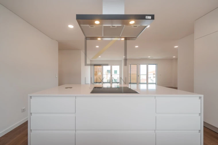 Apartamento T3 para Venda em Alcabideche Foto 13