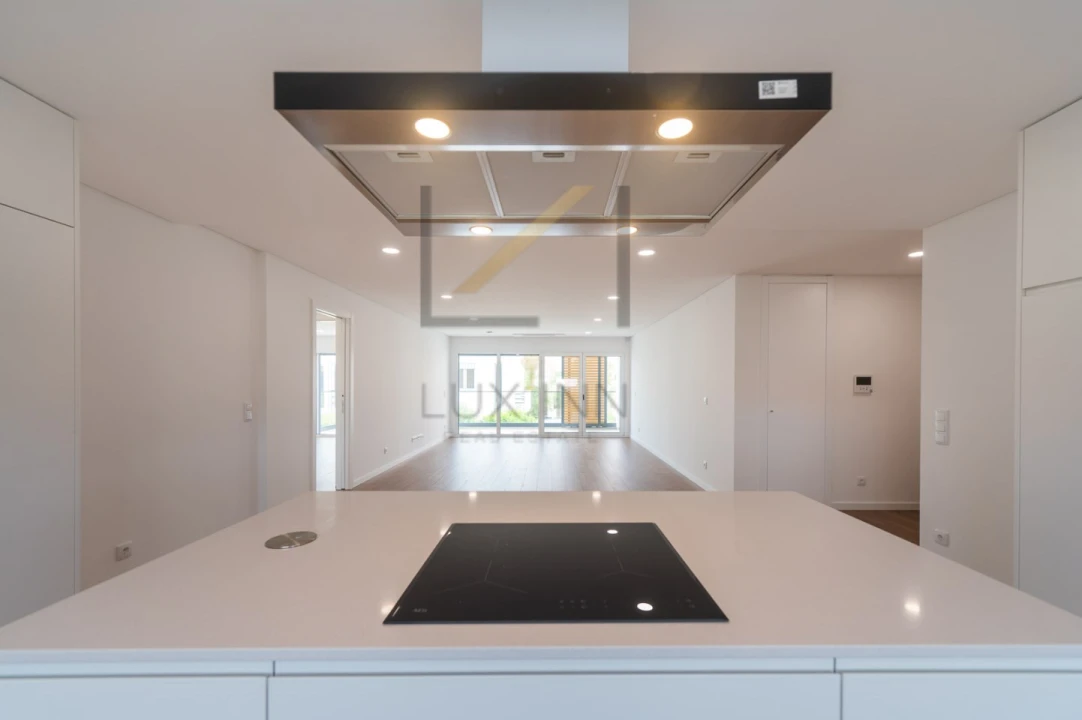 Apartamento T2 para Venda em Alcabideche Foto 10
