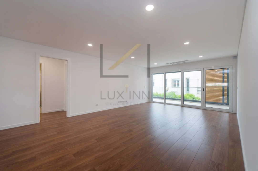 Apartamento T2 para Venda em Alcabideche Foto 13