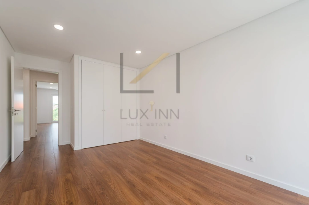 Apartamento T2 para Venda em Alcabideche Foto 24