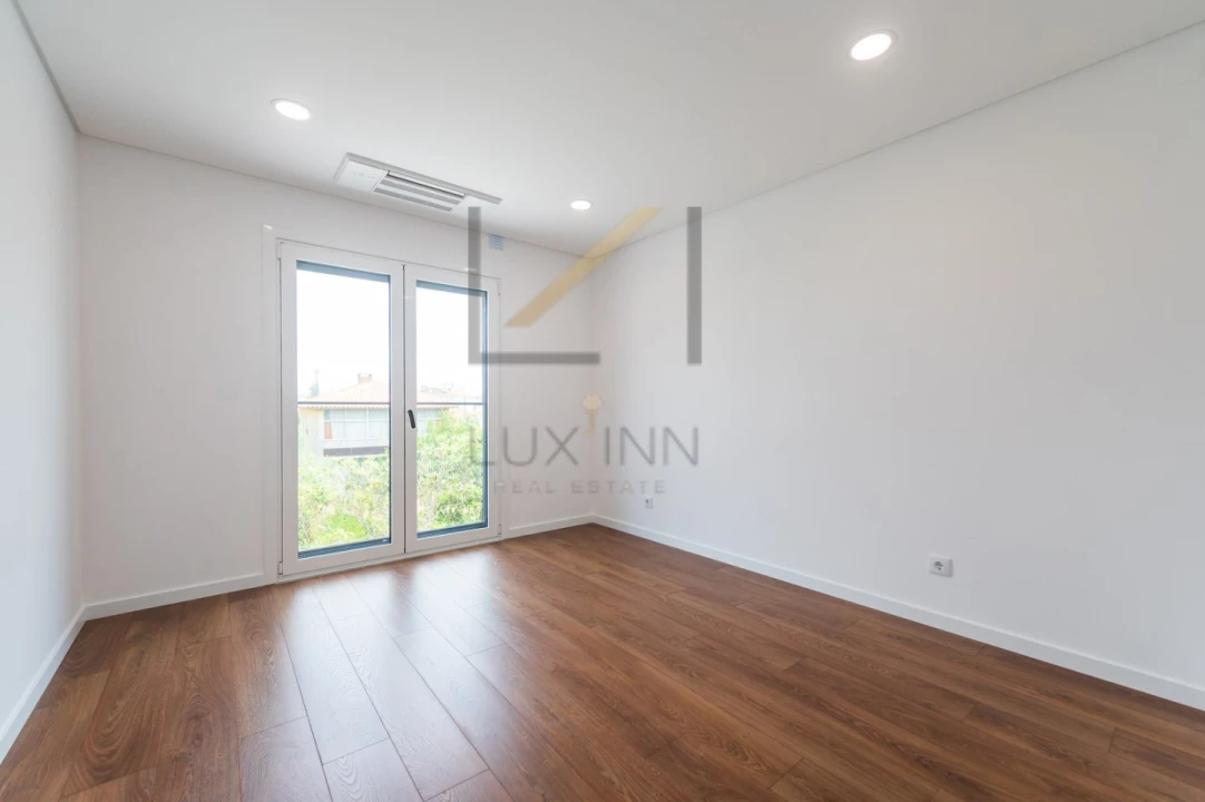 Apartamento T2 para Venda em Alcabideche Foto 27