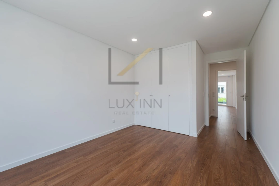 Apartamento T2 para Venda em Alcabideche Foto 28