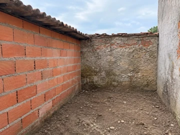 Moradia T1 para Venda em Olho Marinho