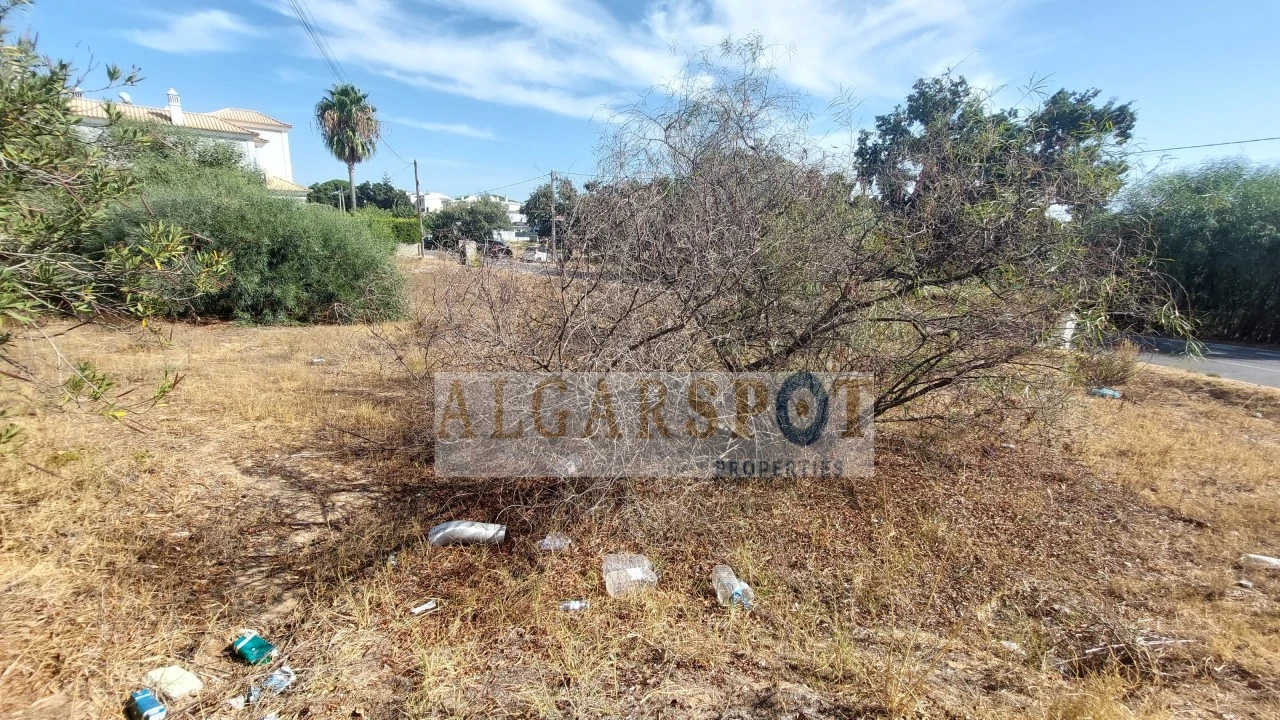 Terreno para Venda em Quarteira Foto 11