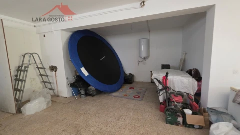 Moradia T5 para Venda em Macedo de Cavaleiros