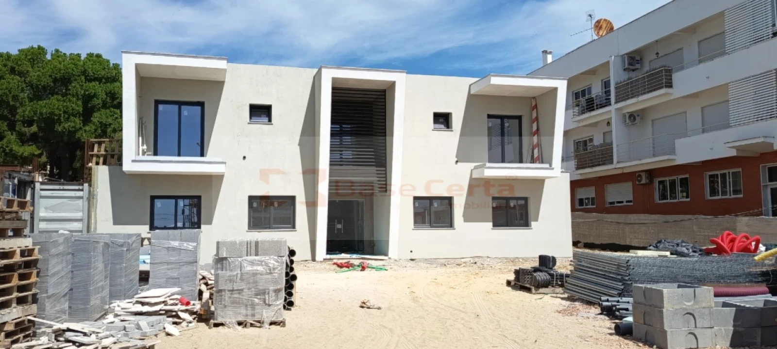 Apartamento T2 para Venda em Azambuja Foto 9