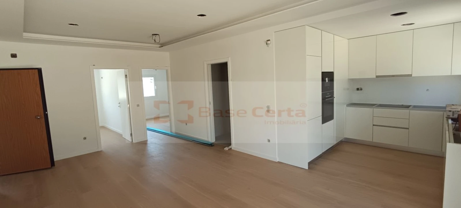 Apartamento T2 para Venda em Azambuja Foto 16