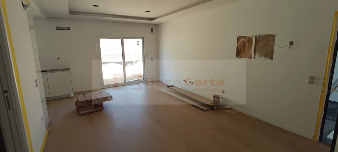 Apartamento T2 para Venda em Azambuja Foto 15