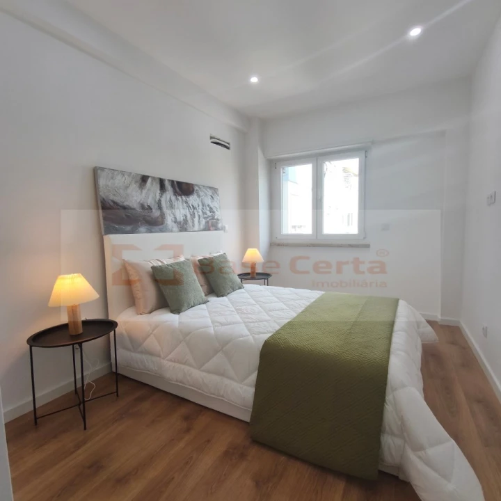 Apartamento T3 para Venda em Benfica Foto 9