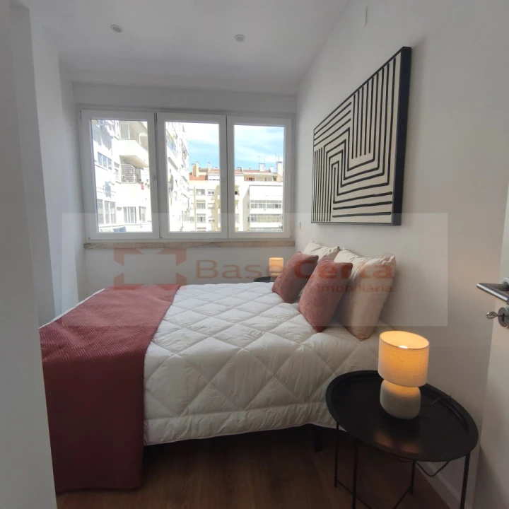Apartamento T3 para Venda em Benfica Foto 14
