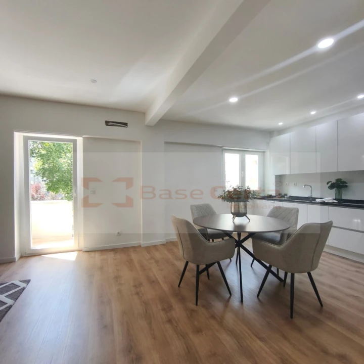 Apartamento T3 para Venda em Benfica Foto 21