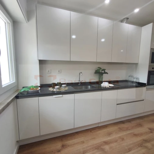 Apartamento T3 para Venda em Benfica Foto 2