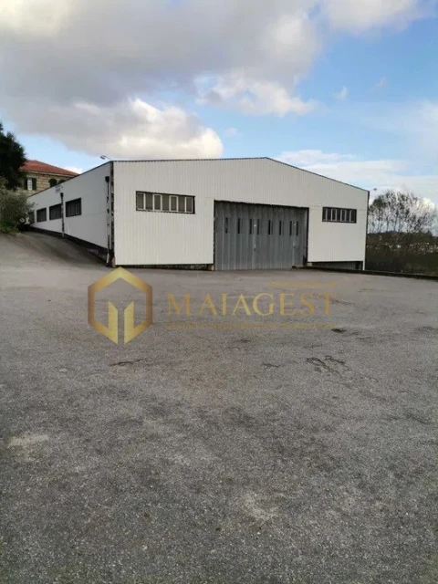 Armazém para Venda em Eiriz