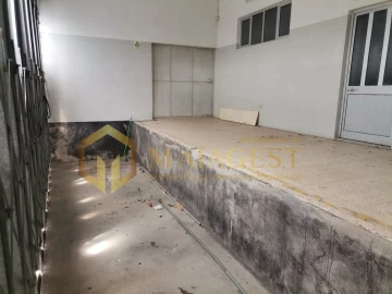 Armazém para Venda em Eiriz