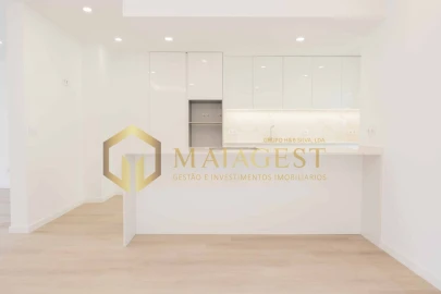 Apartamento T4 para Venda em Oliveira do Douro