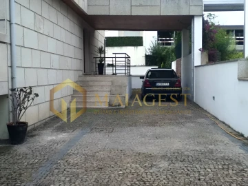 Moradia T4 para Venda em São Mamede de Infesta e Senhora da Hora