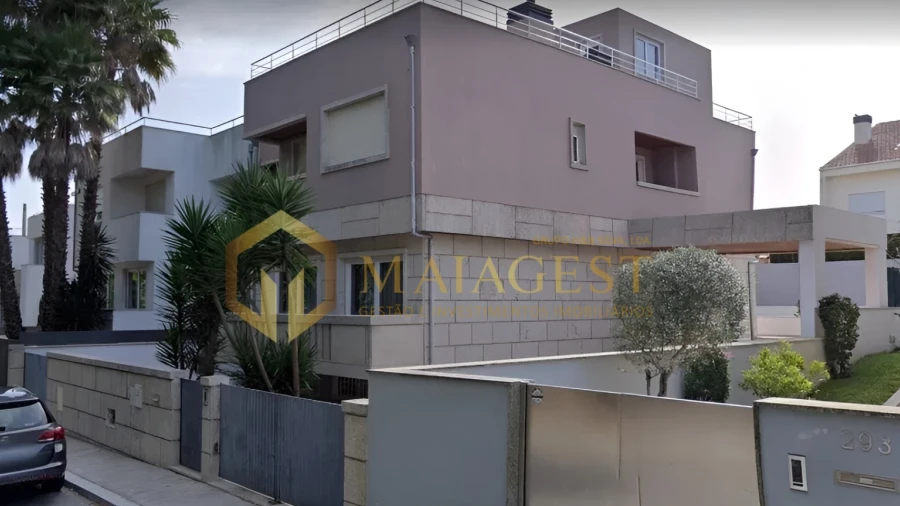 Moradia T4 para Venda em São Mamede de Infesta e Senhora da Hora