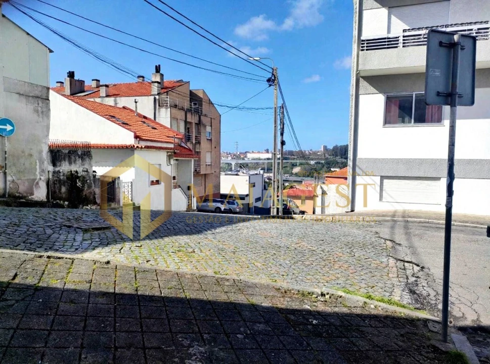 Terreno para Venda em Oliveira do Douro Foto 7