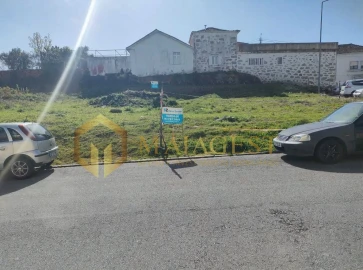 Terreno para Venda em Oliveira do Douro