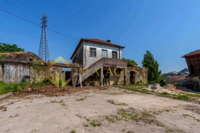 Quinta T10 para Venda em Vila de Cucujães