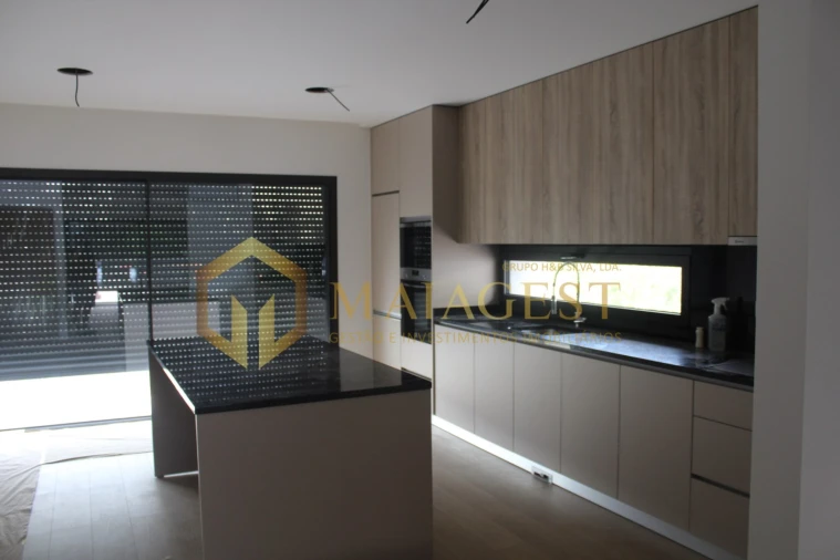 Moradia T3 para Venda em Lobão, Gião, Louredo e Guisande Foto 11