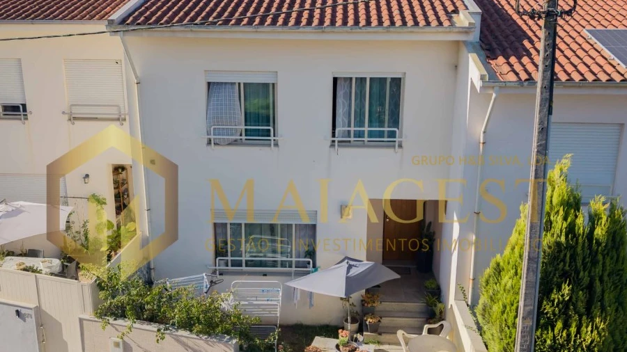 Moradia T3 para Venda em São Pedro Fins