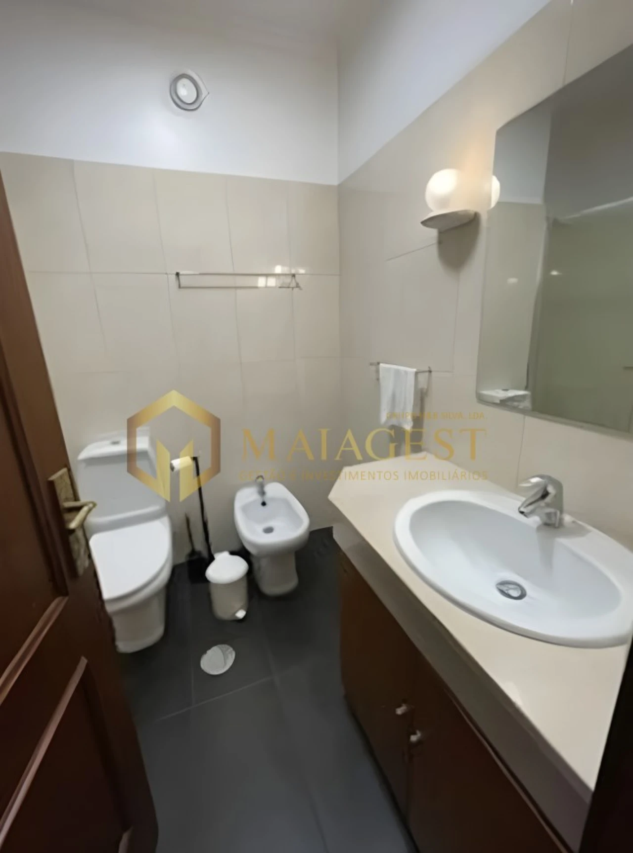 Apartamento T3 para Arrendamento em Cedofeita, Santo Ildefonso, Sé, Miragaia, São Nicolau e Vitória Foto 16