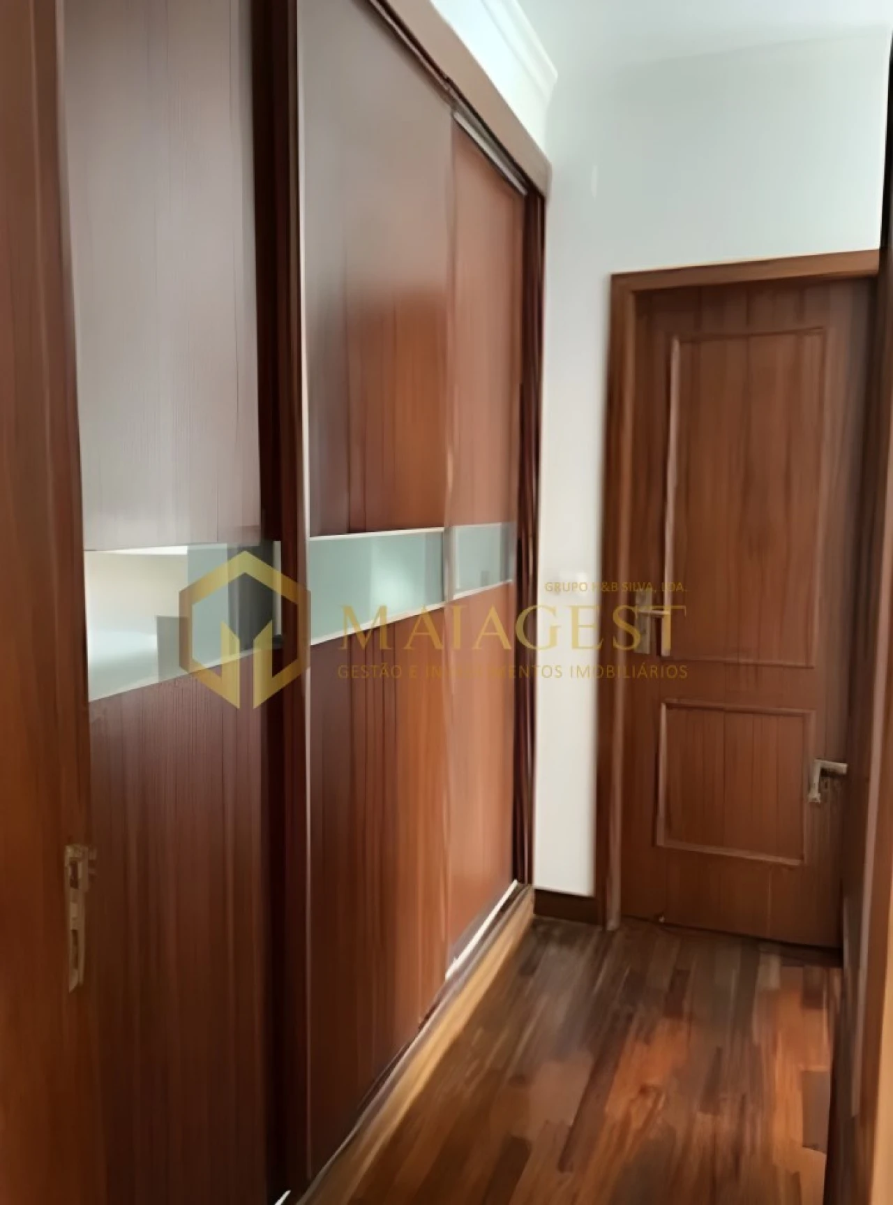 Apartamento T3 para Arrendamento em Cedofeita, Santo Ildefonso, Sé, Miragaia, São Nicolau e Vitória Foto 23